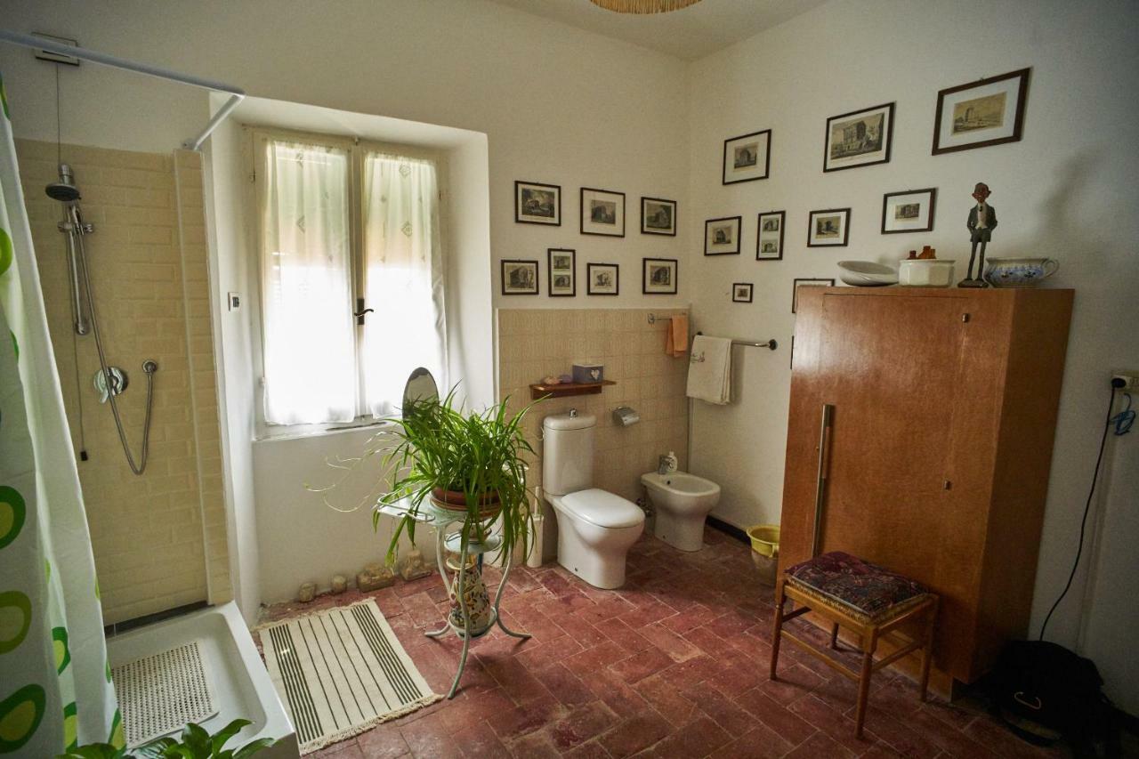 Sotto Il Castello Bed & Breakfast Trebiano Eksteriør bilde