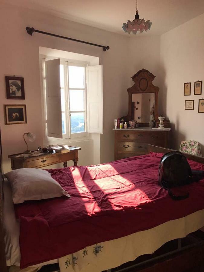 Sotto Il Castello Bed & Breakfast Trebiano Eksteriør bilde